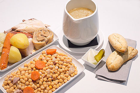 Regresa al hotel Indigo Madrid Gran Vía el plan gastronómico más esperado del invierno: ¡Domingos de cocido y siesta! tradición 100% made in Madrid