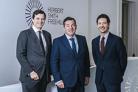 Herbert Smith Freehills integra al Despacho Arias, especializado en litigación y arbitraje