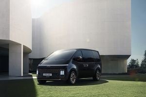 Hyundai presenta el monovolumen Staria