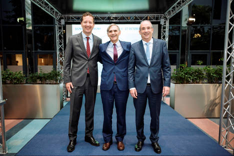 Indra implantará la tecnología que gestionará el tráfico aéreo de Alemania y Holanda