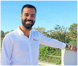 Iván Fernández, Cohosting.