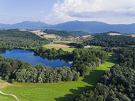 Izki Golf, un paraíso para el golfista