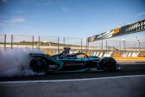 Jaguar Racing da la bienvenida a Micro Focus