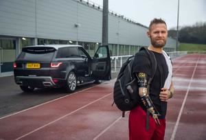 Jaguar Land Rover, acceso sencillo con la puerta de tecnología automática