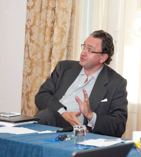 Javier Gómez de Olea.