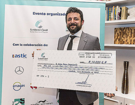 Jorge Pena, ganador del IX Premio José Mª Huch.