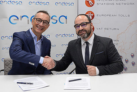 Josep Trabado, director general de Endesa X (izda.) y Miguel Ángel López, Consejero Delegado-CEO de Andamur.