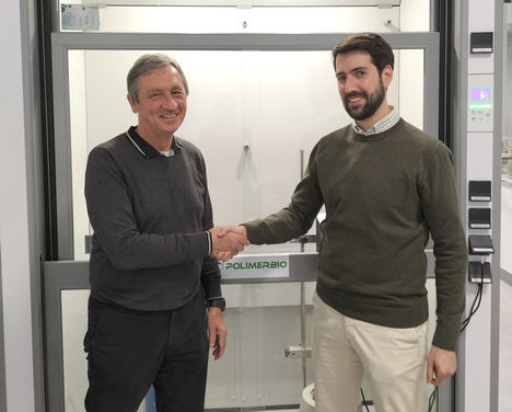 Juan Carlos Antigüedad (izqda.) y Pablo Fernández Echeverría, nuevo CEO de Polimerbio.