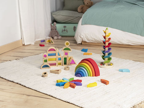 Los puzles, los juegos simbólicos y los juguetes de madera, los juegos preferidos en la primera infancia