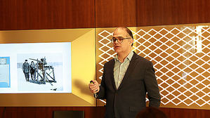 Julián Villanueva ofrece tres claves para acometer con éxito la digitalización de las empresas
