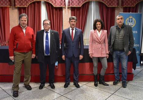 Miembros de la  Junta Directiva de AFTCM. De izqda. a dcha.: D. Juan Carlos Sanchez Gomez de Luna- Secretario; D. Jose Luis Ruiz  Palacios-Vicepresidente; D. Vicente José Poquet Saez-Presidente; Dª. Elena Mellado Rodriguez- Vocal y D.  Jose Antonio Alemany Ledesma- Tesorero.
 