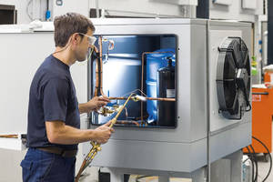 KIDE mejora sus soluciones de frío Kidepack con control y conectividad remota de Schneider Electric