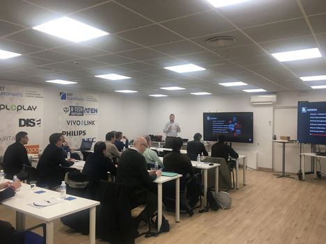 Gran éxito del Roadshow europeo de Kramer en las oficinas de EET Europarts de Madrid
