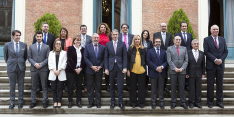 La Comunidad de Madrid completará las ayudas del Plan Estatal de Vivienda para beneficiar a jóvenes y mayores de 65 años