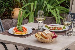 La dieta mediterránea marida mejor con vino