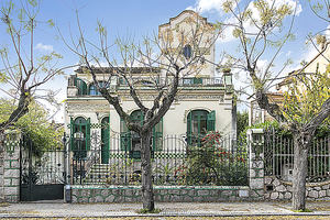 La inmobiliaria Monika Rüsch ofrece a la venta “La Bombonera”, la casa modernista de La Garriga del histórico arquitecto Manuel Joaquim Raspall