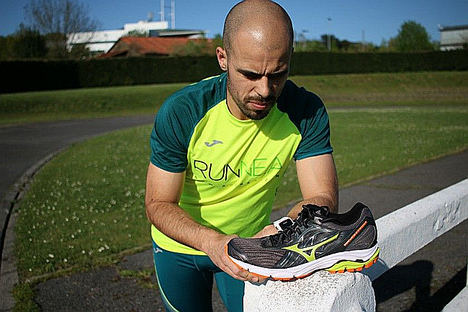 La compañía vasca Runnea se asienta como uno de los mejores buscadores de prendas deportivas en el Black Friday