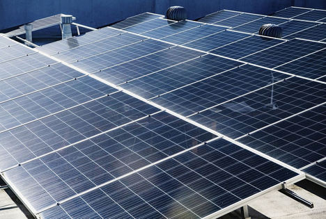 La energía solar se consolida como aliada estratégica del sector hotelero según Imagina Energía