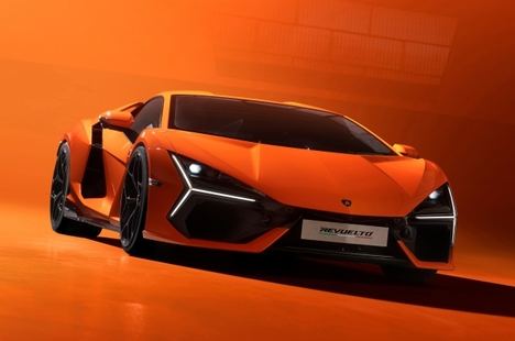 Lamborghini Revuelto
 