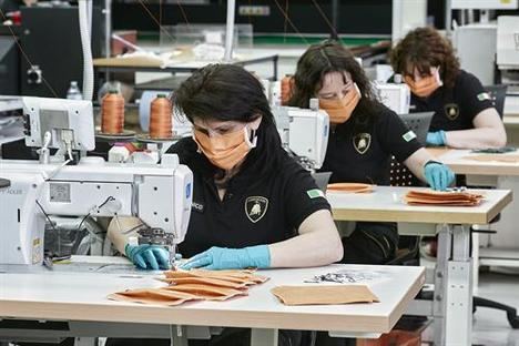 Lamborghini fabrica mascarillas y viseras de protección
