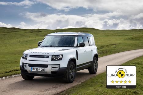 El nuevo Land Rover Defender 110 consigue las cinco estrellas
