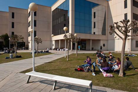 Las Escuelas Universitarias Gimbernat y Tomàs Cerdà, referentes en salud y TIC’s