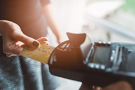 Las compras de turistas de fuera de la Unión Europea bajan un 5% en 2018, según Global Blue
