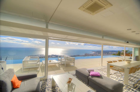 Las estancias en Sitges se triplican en un año gracias a plataformas web como Hello Apartments