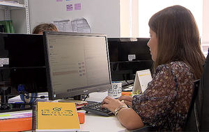Las mujeres opositoras obtienen mejores notas que los hombres según OpositaTest