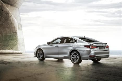 Nuevo Lexus ES 300h