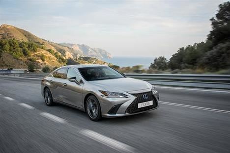 El nuevo Lexus ES 300h llega a España