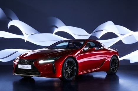 Lexus presenta el LC 500 V8 Bespoke Carbon
 