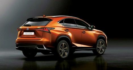 “Naranja Carnelian” para el Lexus NX 300h