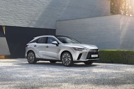 Nuevo Lexus RX 450h+ híbrido enchufable
 