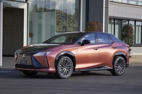 Lexus anuncia la gama para España del nuevo RZ 450e