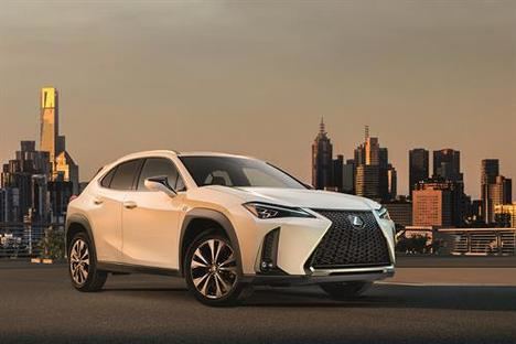 Lexus lanza en Madrid Auto los nuevos ES 300h y CT 200h Black & Grey Edition
