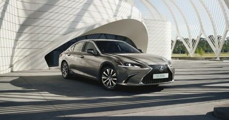 Lexus presenta la nueva gama del ES 300h