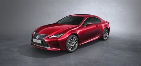 Lexus renueva el coupé RC 300h