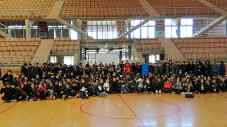 La Fundación Caja de Extremadura reúne a 300 alumnos de ESO de Badajoz en “Los Juegos de las Naciones”