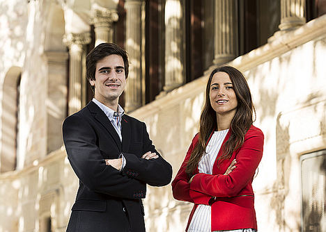 Los fundadores de Brickbro, Guillermo Preckler y Carolina Santa Cruz.