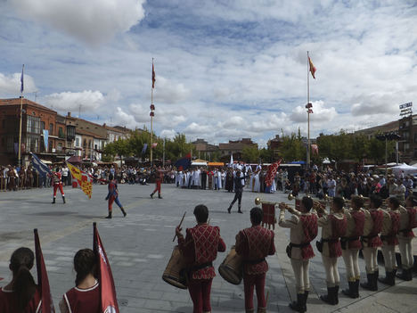 Medina del Campo hace una fiesta de su momento más triste y también glorioso