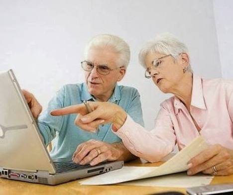Sólo un 4% de las ofertas en España se dirige a mayores de 46 años y un 8% a menores de 25