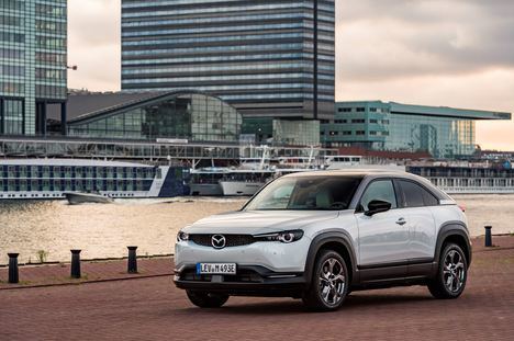 Mazda ofrece actualizaciones de forma remota en el software de sus vehículos
