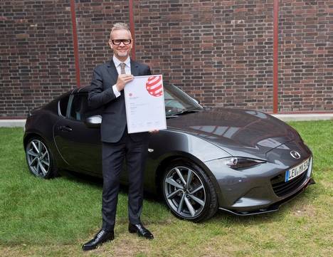 El Mazda MX-5 RF recibe el premio de diseño Red Dot