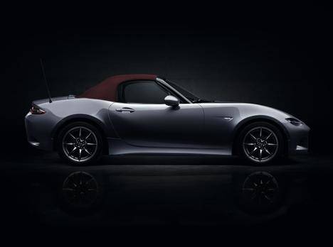 Mazda presenta el Mazda MX-5 ST Red Heritage