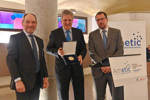 AMETIC otorga su VI Medalla de Oro al empresario vasco, José Mª Aldecoa