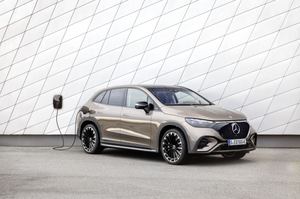 Mercedes-Benz consolida su estrategia como marca de lujo líder y sostenible