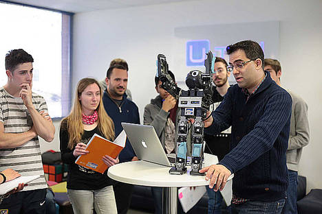 Los profesionales digitales son los más demandados por las empresas en España, pero apenas existen