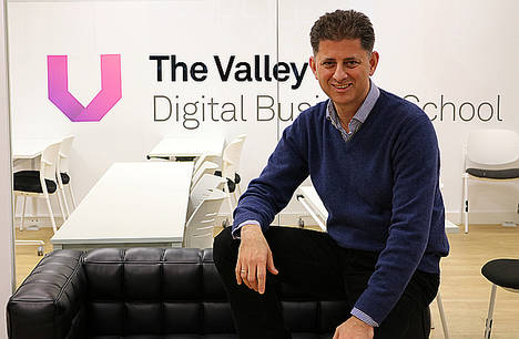 Miguel Reina, -The Valley.