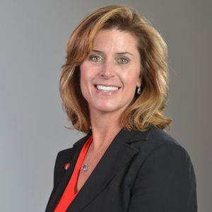 Miriam McLemore, AWS Enterprise Strategist and Evangelist.
